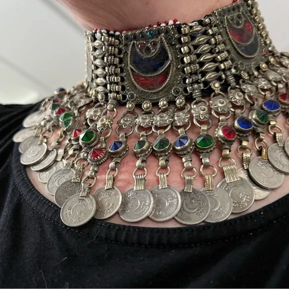 *Vintage* Handmade Middle Eastern Choker (1990’s) - Picture 3 of 10